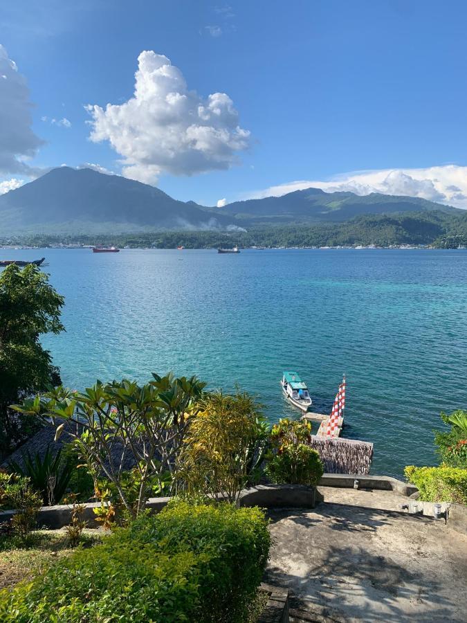 K2 Lembeh Dive Resort Bitung Exteriör bild